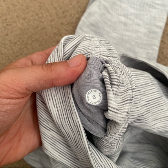 Lululemon Wunder Under Crop High-Rise *Roll Down Scallop Full-On Luxtreme 23" - Picture 11 of 14